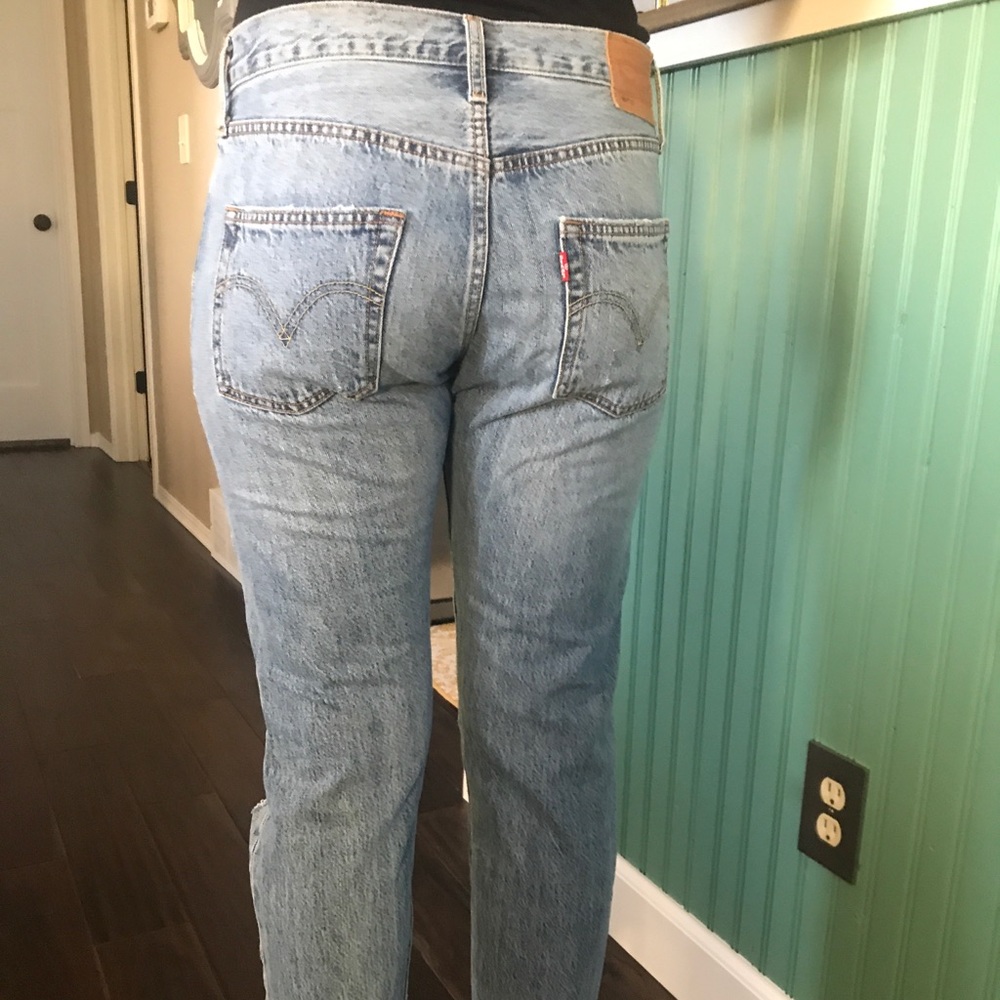 levi 👖 - Picture 2 of 4